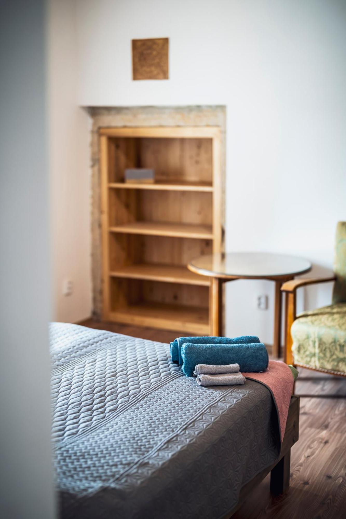Dvur Dolenec Appartement Rohoznice  Buitenkant foto