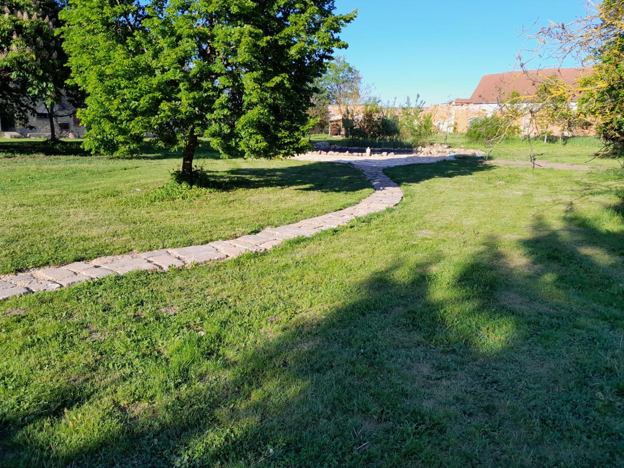 Dvur Dolenec Appartement Rohoznice  Buitenkant foto