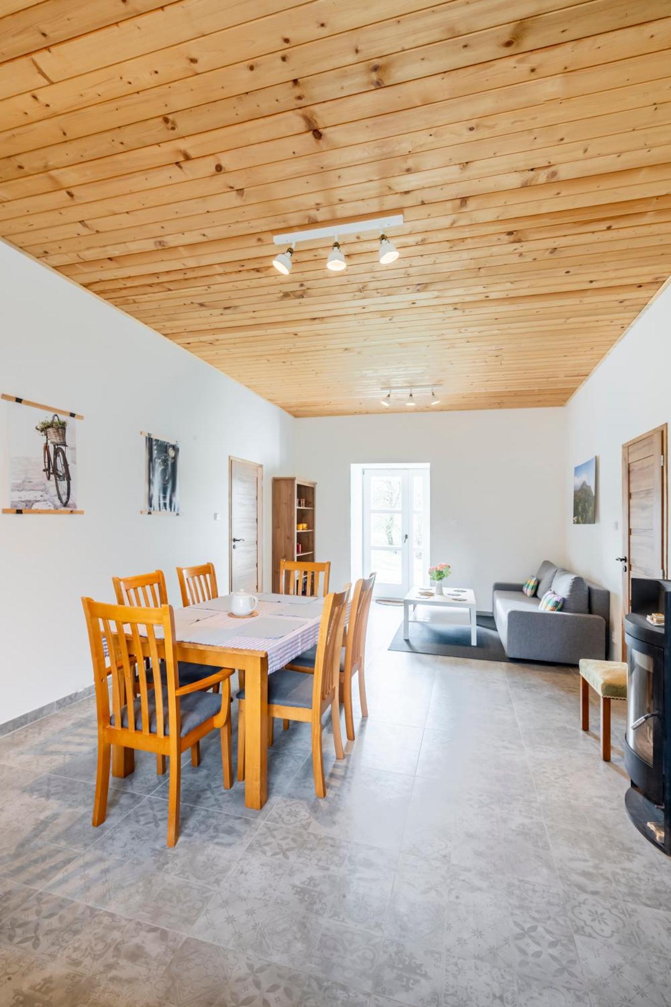 Dvur Dolenec Appartement Rohoznice  Buitenkant foto